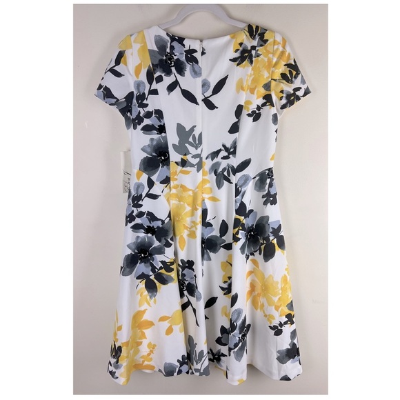 Eliza J | Yellow Floral Fit & Flare Dress | 8P - Picture 2 of 11